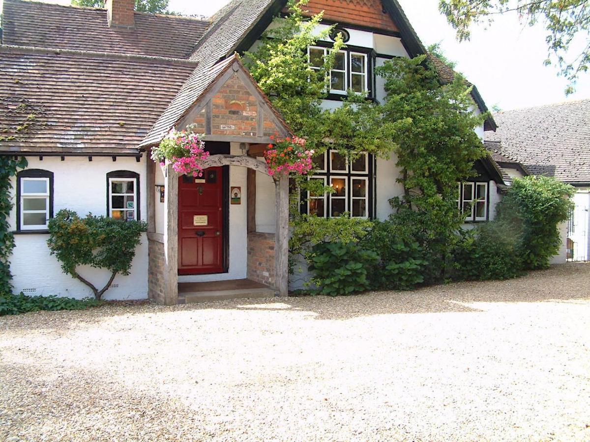 West Lodge Hotel Aylesbury  Exterior foto